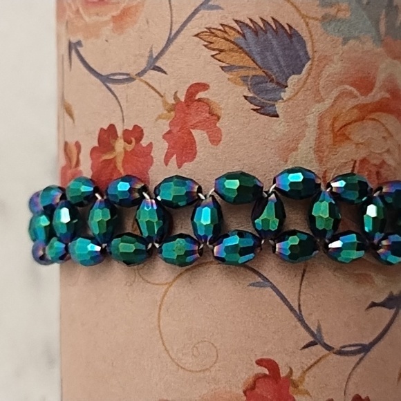 Vintage Brass Wire Woven Iridescent Green Faceted Beads Toggle Clasp - Picture 3 of 11